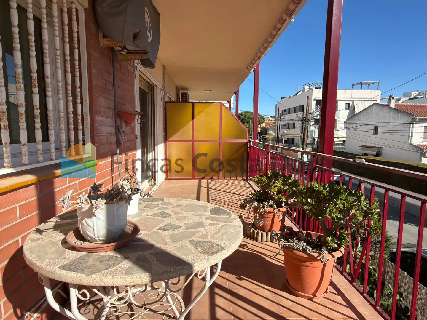 Terraza de Piso en venta en Cubelles con Terraza, Trastero y Balcón