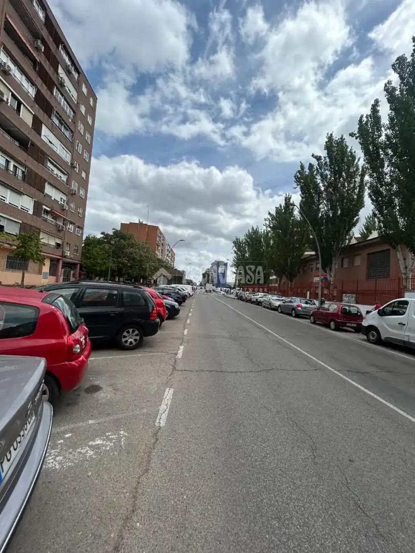 Außenansicht von Wohnung zum Verkauf in Fuenlabrada mit Heizung