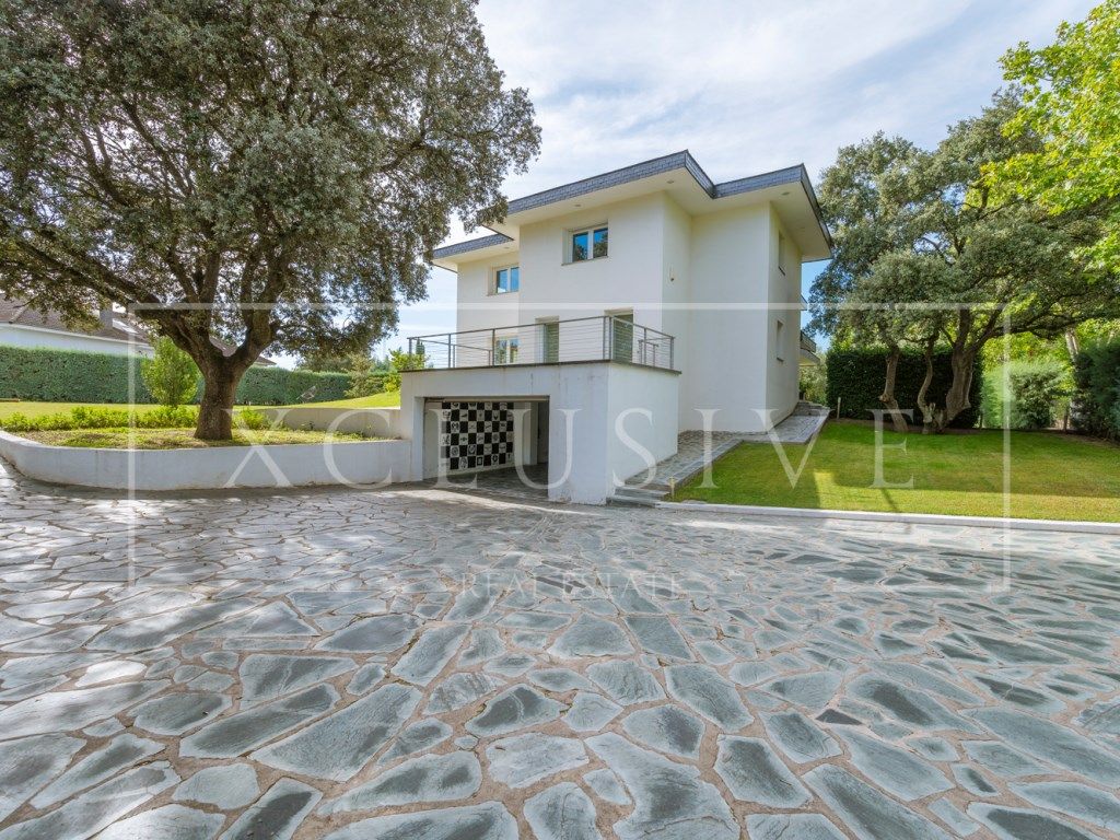 Exterior view of House or chalet to rent in Fuente del Fresno  with Air Conditioner and Swimming Pool