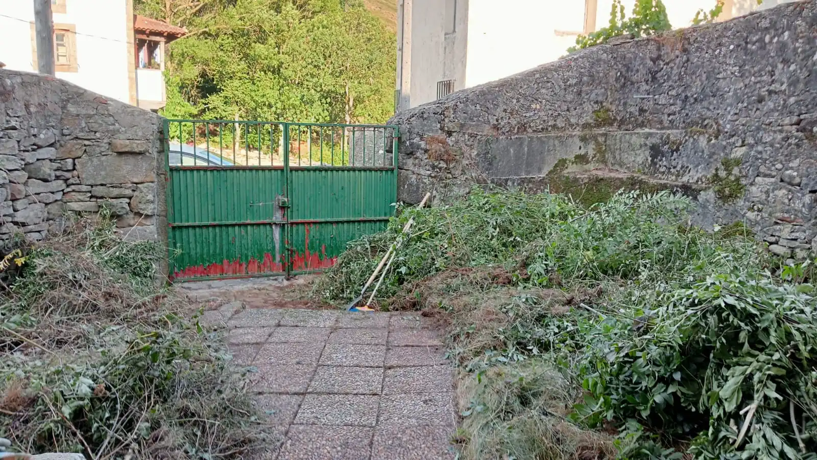 Jardí de Casa o xalet en venda en Espinosa de los Monteros amb Jardí privat, Terrassa i Balcó