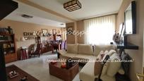 Living room of Flat for sale in Camas  with Air Conditioner, Terrace and Community pool