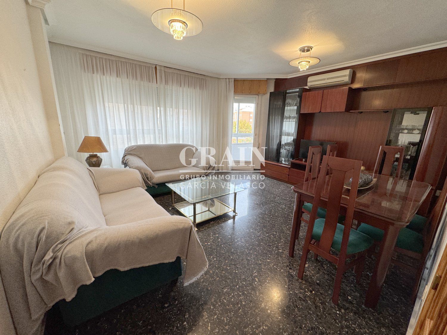 Vista exterior de Pis de lloguer en  Albacete Capital amb Aire condicionat, Calefacció i Balcó