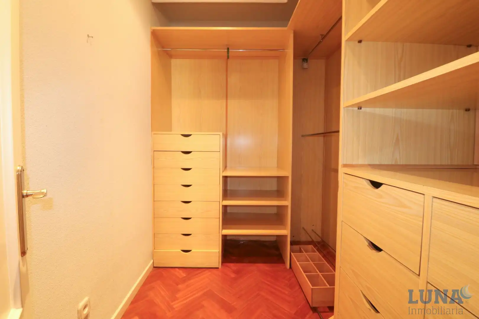 Schlafzimmer von Wohnung zum Verkauf in Madrid mit Klimaanlage, Heizung und Parkett