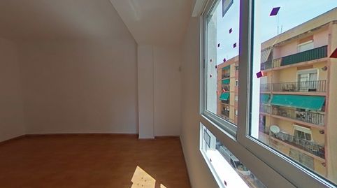 Foto 4 de Piso en venta en Avinguda del Doctor Peset Aleixandre, Torrefiel, Valencia Capital