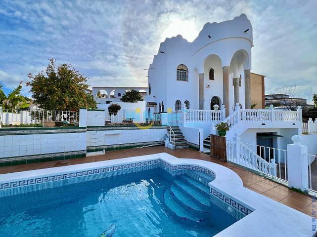 Casa-chalet en Venta en Puertosol