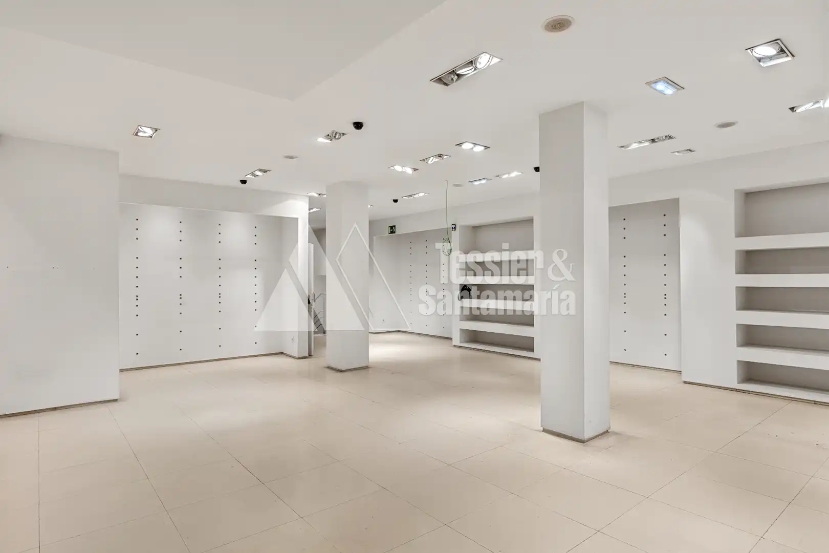 Commercial properties for rent in Calle Cabrales, Barrio del Centro