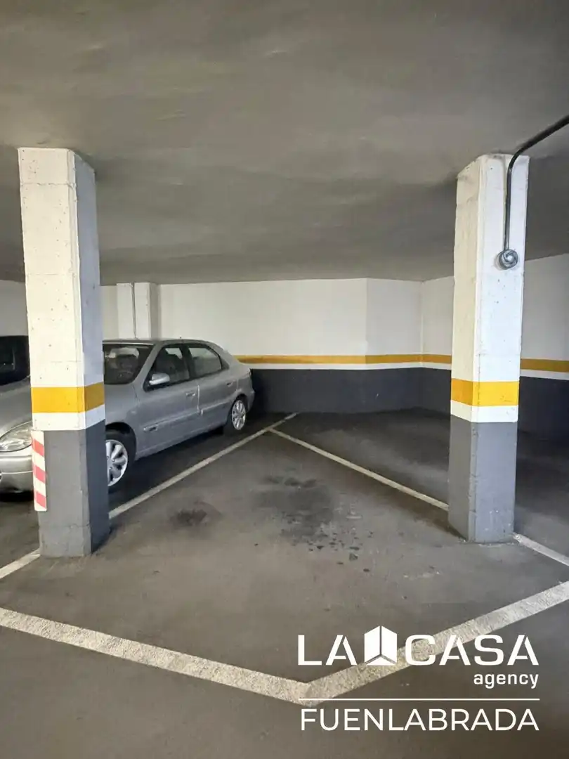 Parkplatz von Garage zum Verkauf in Fuenlabrada