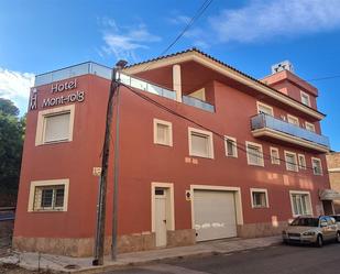 Vista exterior de Edifici en venda en Mont-roig del Camp