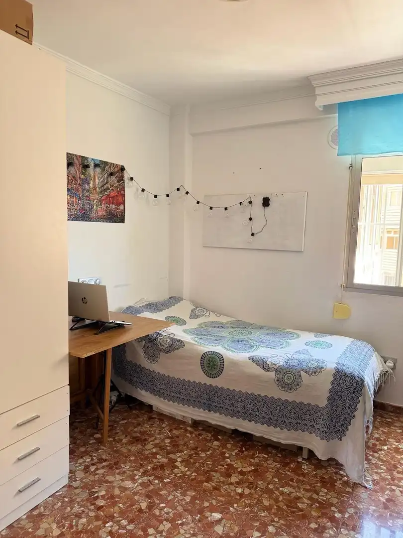 Dormitori de Pis en venda en Málaga amb Aire condicionat, Terrassa i Moblat