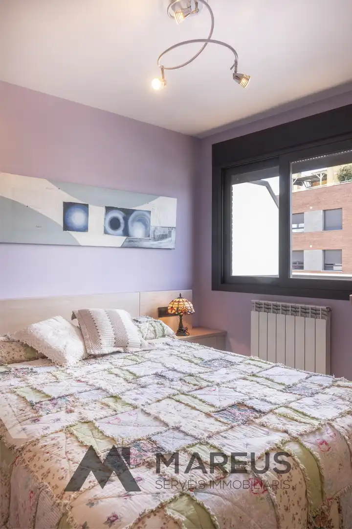 Dormitori de Àtic en venda en Vic amb Calefacció, Parquet i Terrassa
