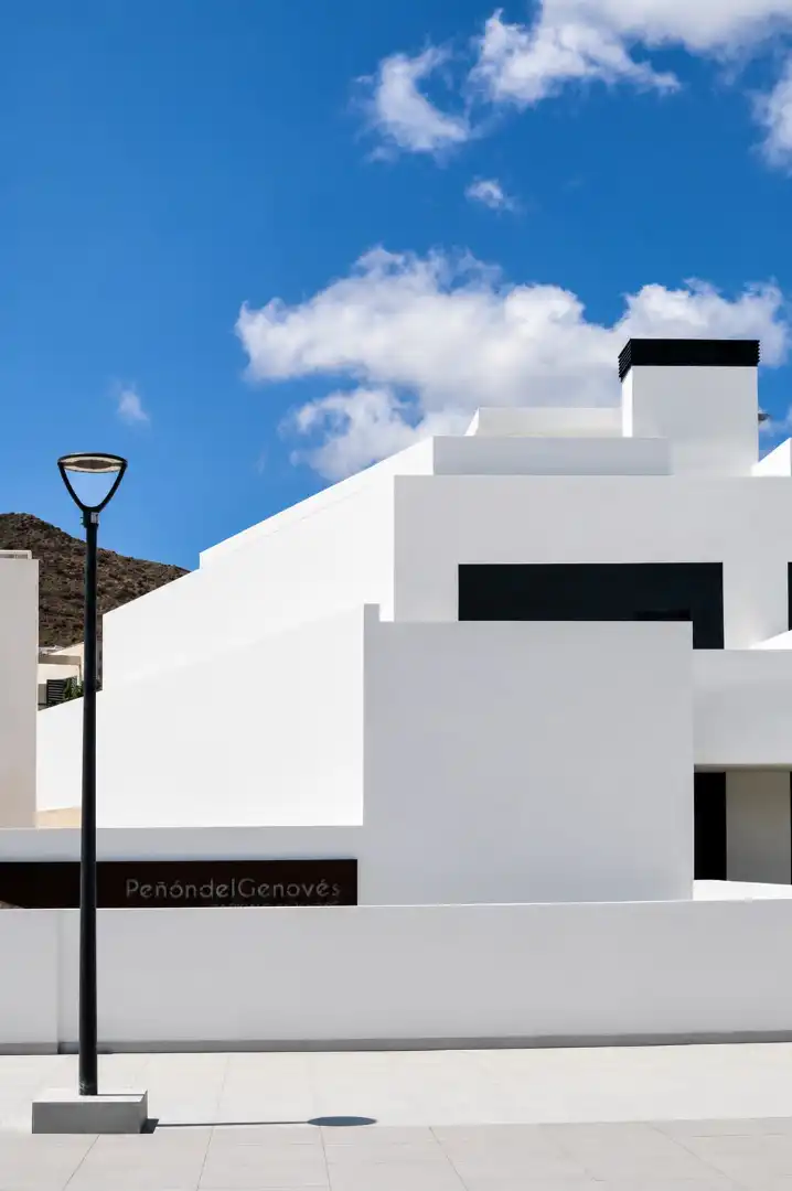 Vista exterior de Local en venta en Níjar