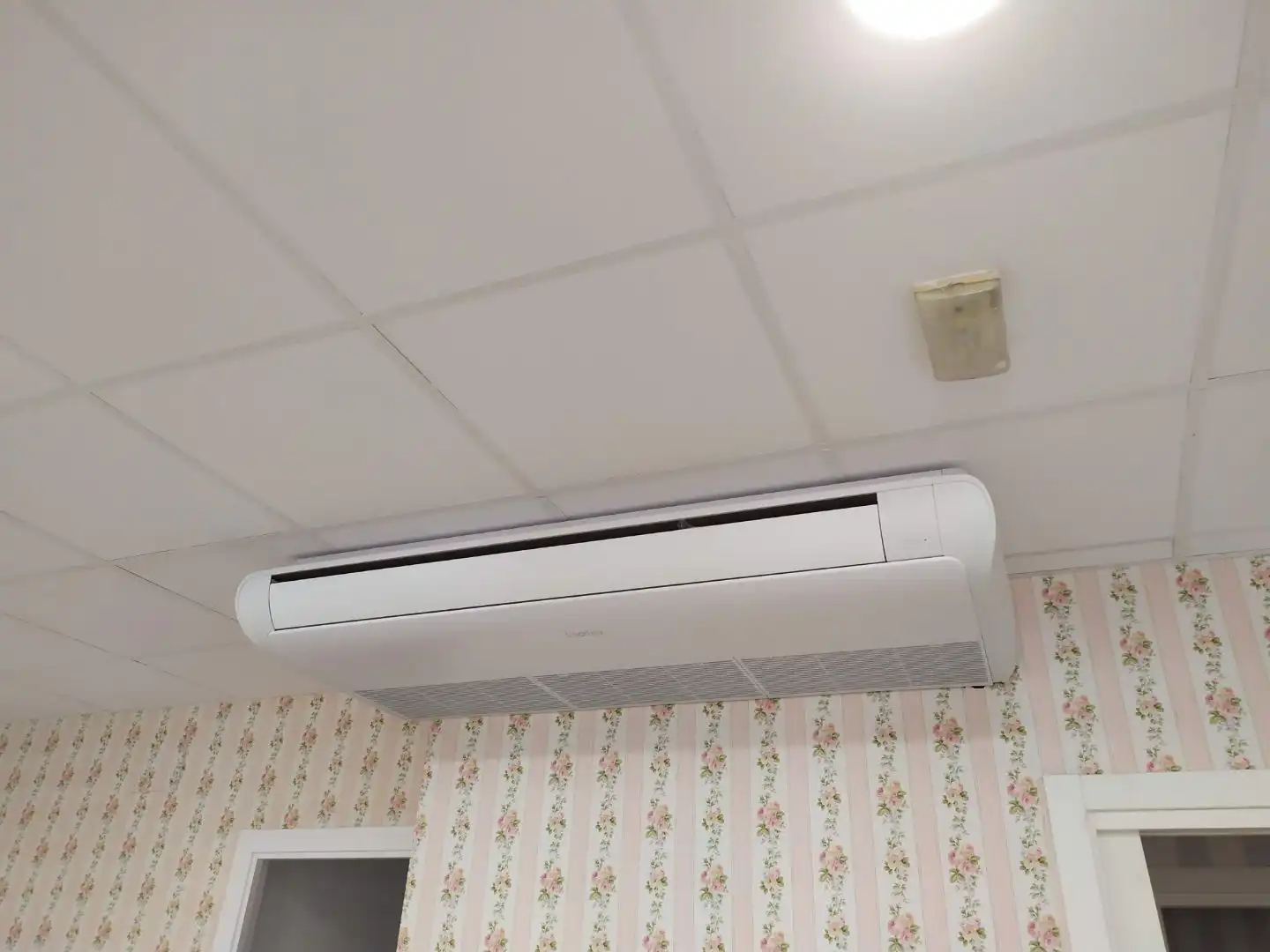 Commercial properties for rent in Sevilla  with Air Conditioner