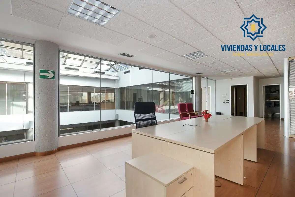 Oficina amb ascensor en venda a Campus de la Salud, imagen 34