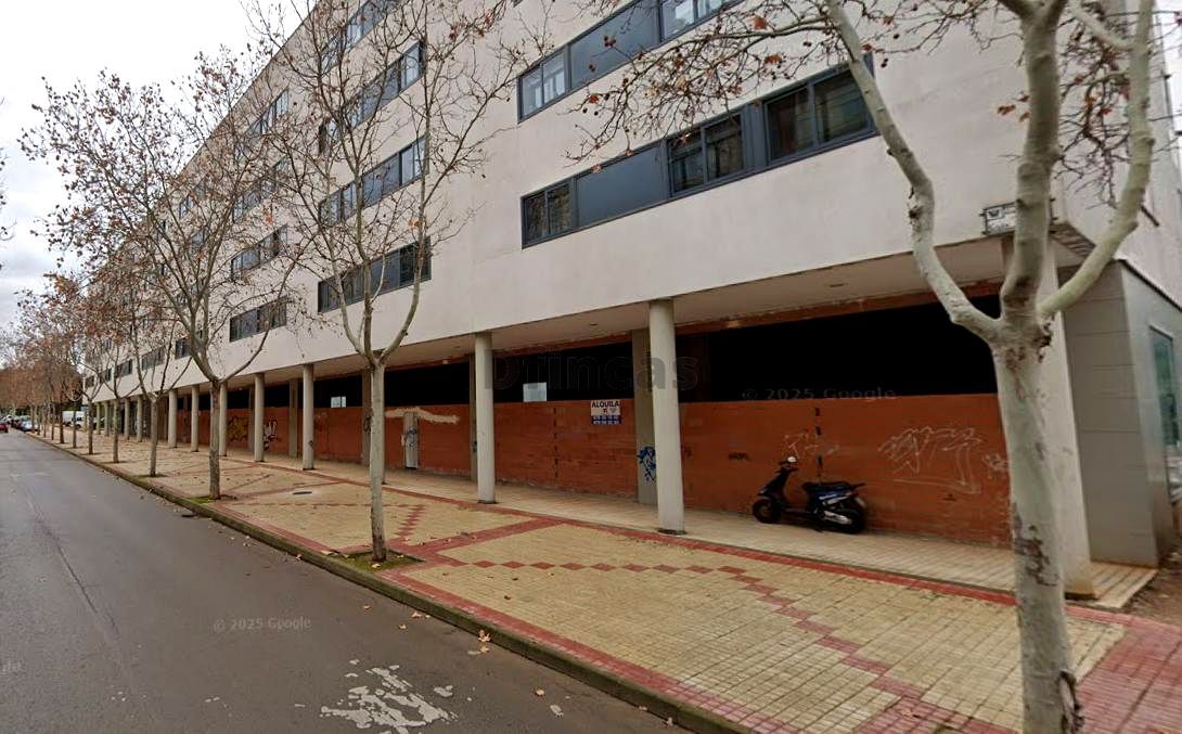 Local en venta en De Luis Buñuel, Ensanche - Fuenfresca