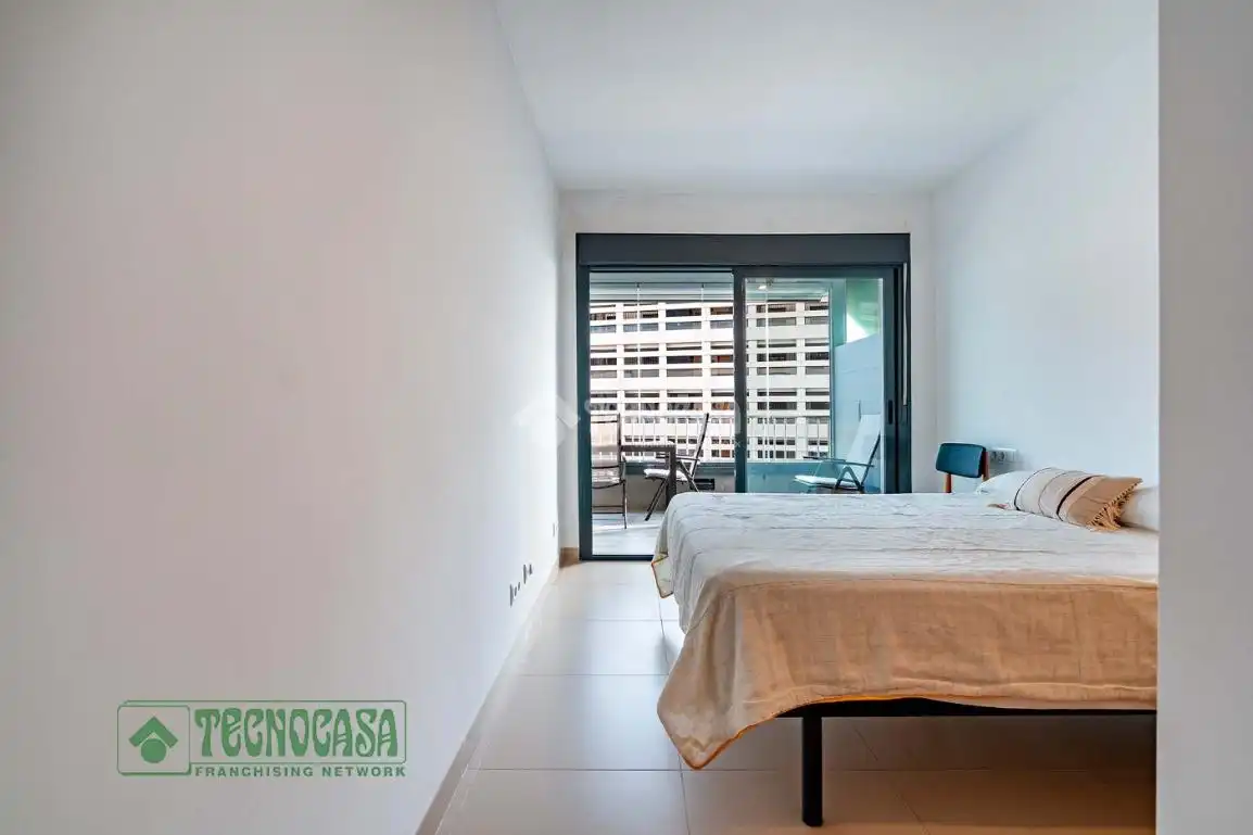 Habitación de Piso en venta en Roquetas de Mar con Aire acondicionado, Terraza y Amueblado