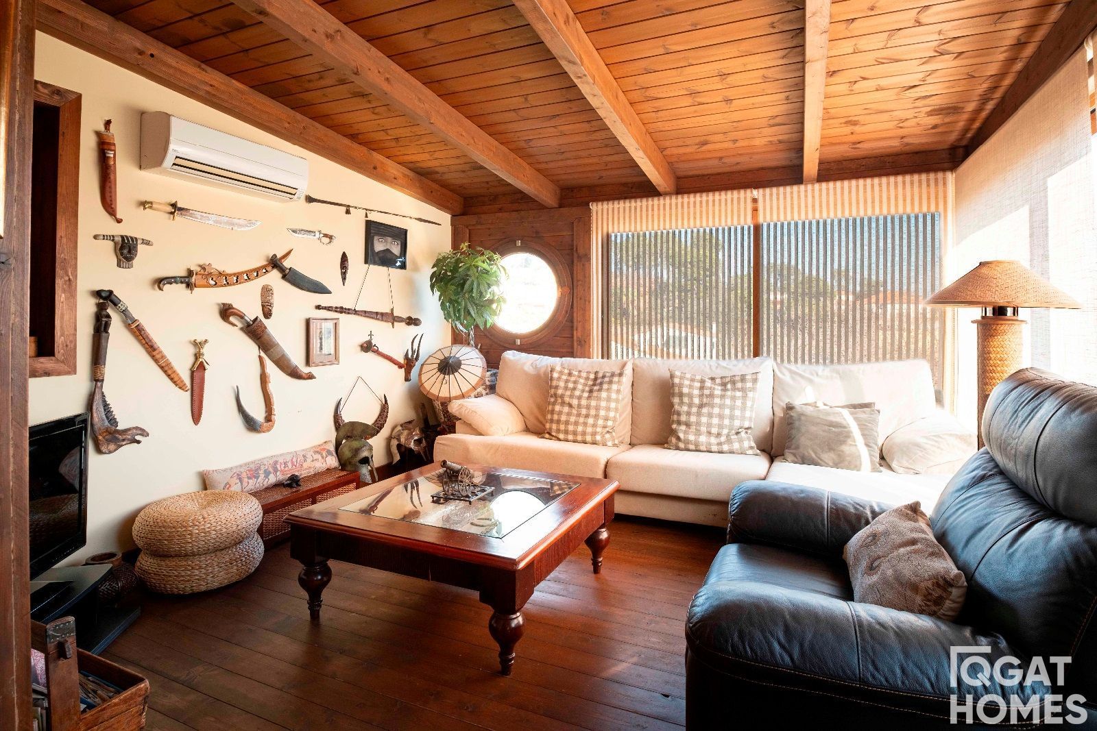 Living room of House or chalet for sale in Molins de Rei  with Air Conditioner and Swimming Pool