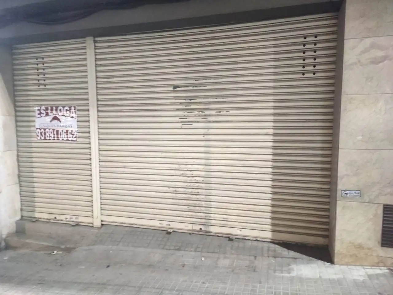 Local comercial de lloguer a Calle MESTRE ANTONI TORELLÓ, imagen 3