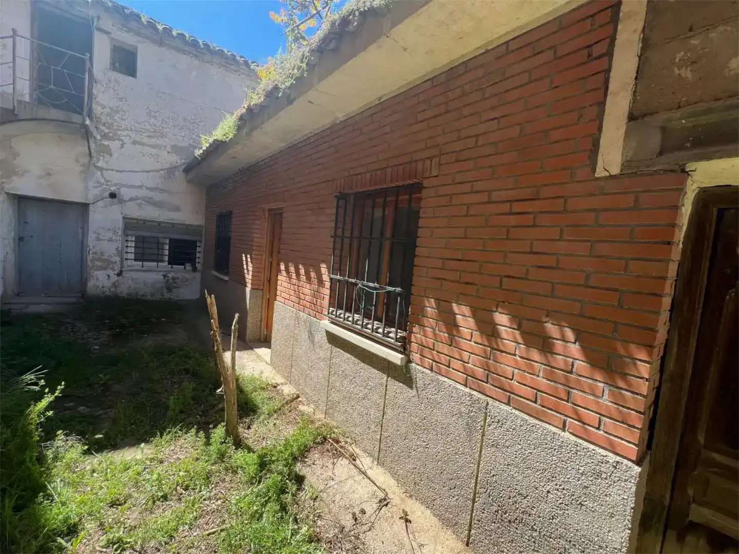 Exterior view of Houses for sale in Mocejón
