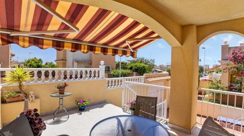 Foto 3 von Einfamilien-Reihenhaus zum Verkauf in Calle Gabriela Mistral, 209, Aguas Nuevas, Torrevieja
