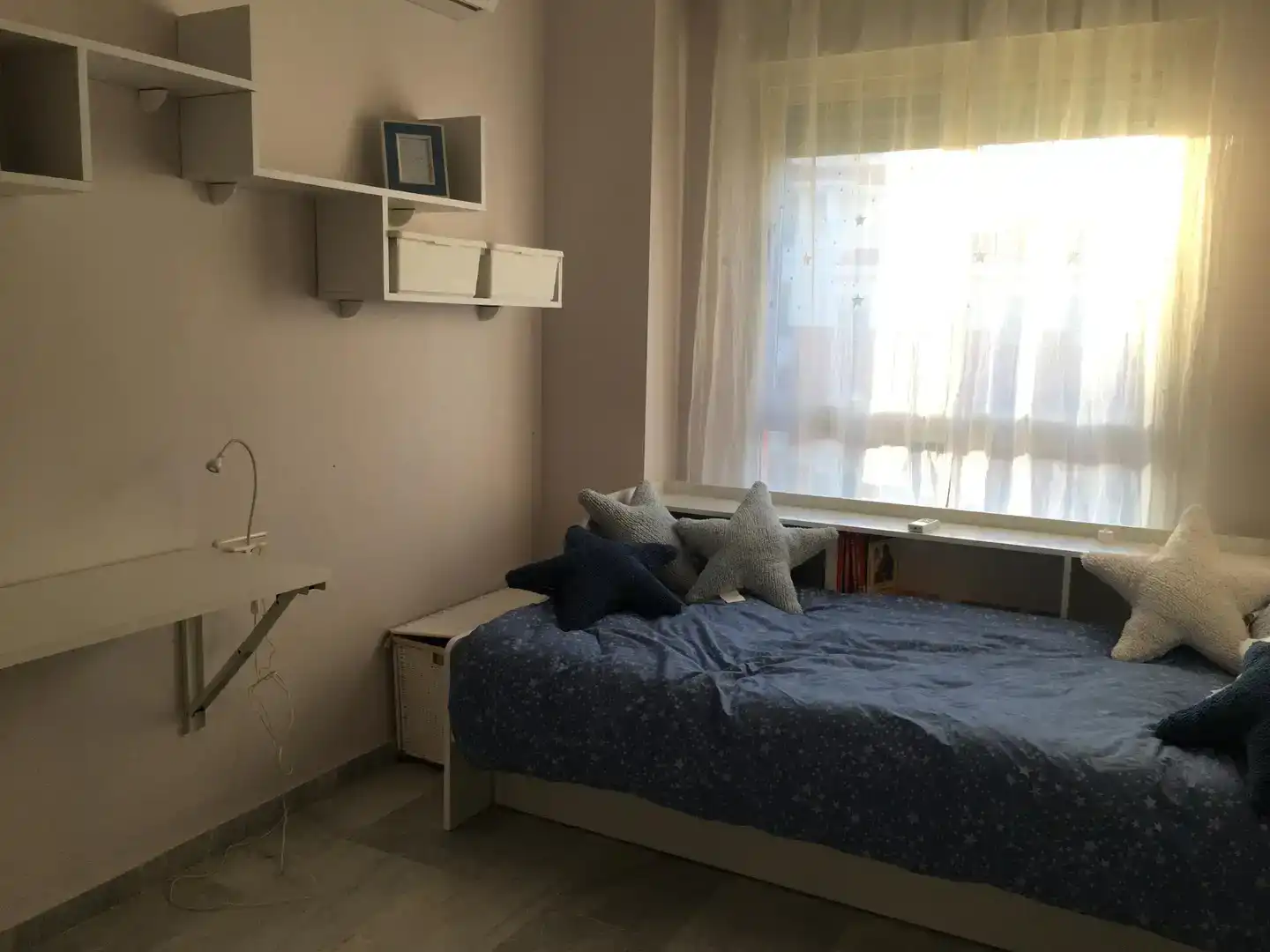 Schlafzimmer von Wohnung zur Miete in Rota mit Klimaanlage, Privatgarten und Schwimmbad
