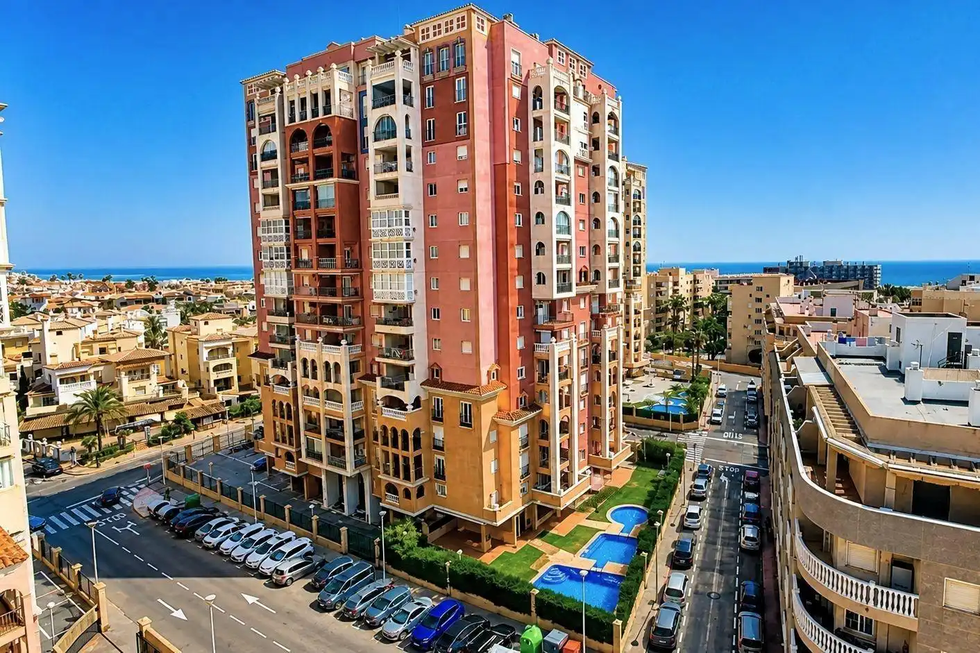 Apartament amb terrassa en venda a Avenida Av. Roentgen 5, imagen 31