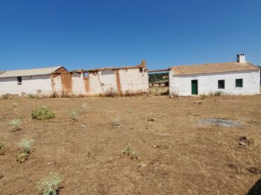Country house for sale in Malagón