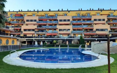 Swimming pool of Flat for sale in Alzira  with Air Conditioner, Terrace and Balcony