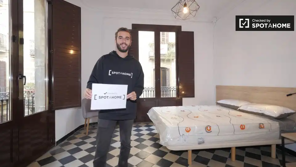 Flat with terrace to rent in Ciutat Vella, imagen 6