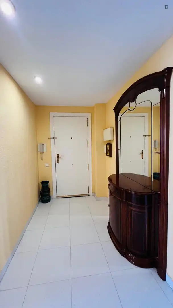 Habitación en Ensanche - Diputación