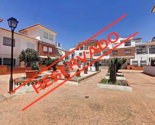 Vista exterior de Casa adosada de lloguer en Gójar amb Aire condicionat, Terrassa i Balcó