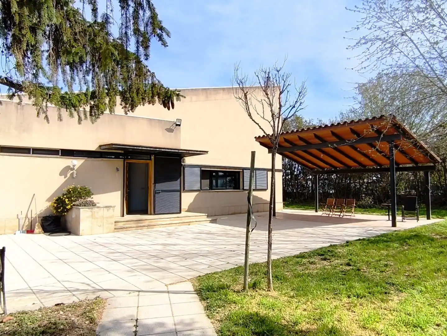 Vista exterior de Casa o chalet en venta en Bell-lloc d'Urgell con Calefacción, Jardín privado y Terraza