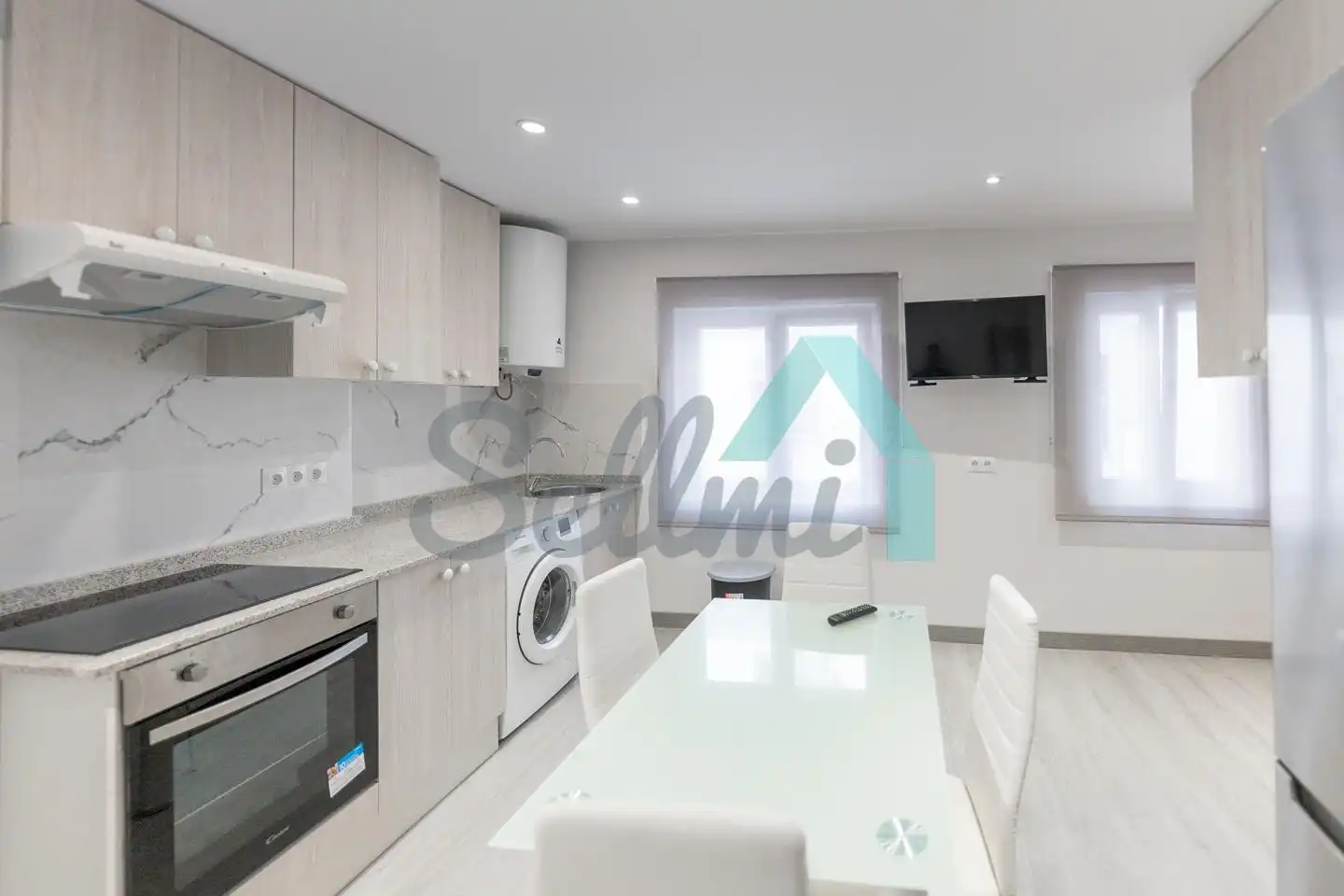 Kitchen of Flat for share in Oviedo   with Heating, Furnished and Internet