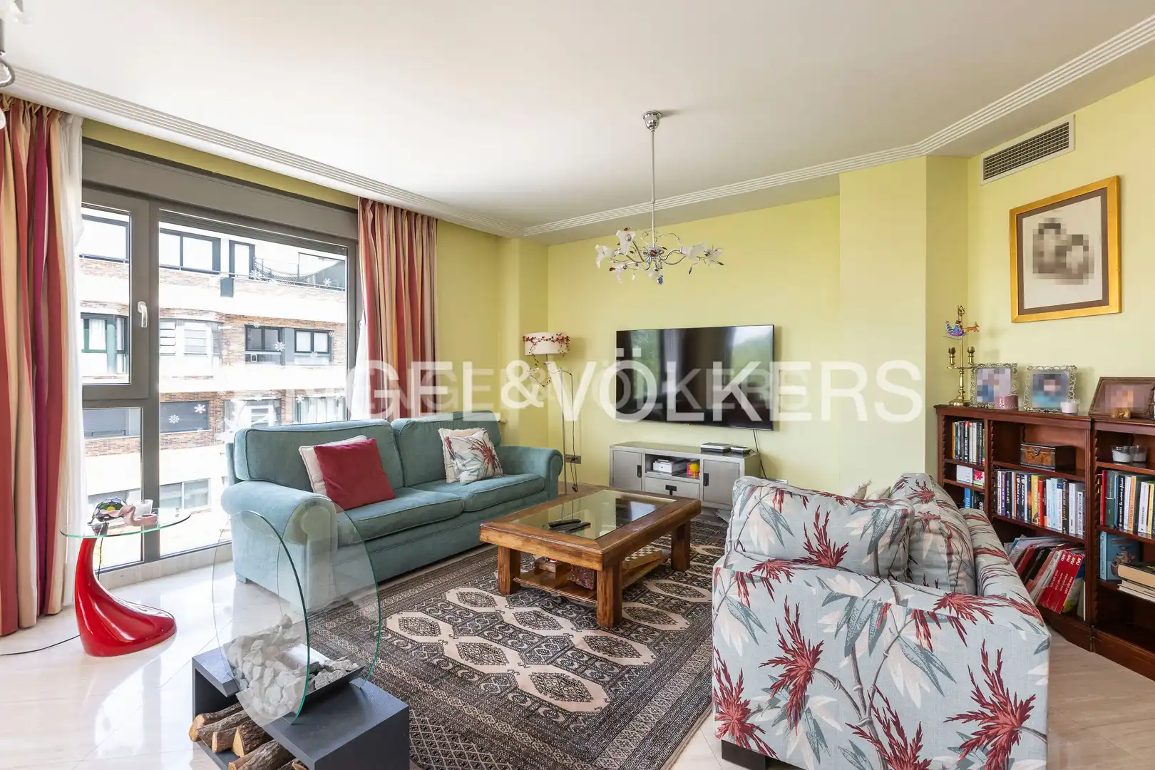 Living room of Apartments for sale in Madrid  with Air Conditioner, Heating and Parquet flooring