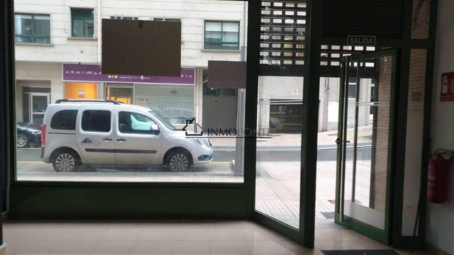 Local comercial en Alquiler en LUIS SEOANE en Zona Fernández Ladreda