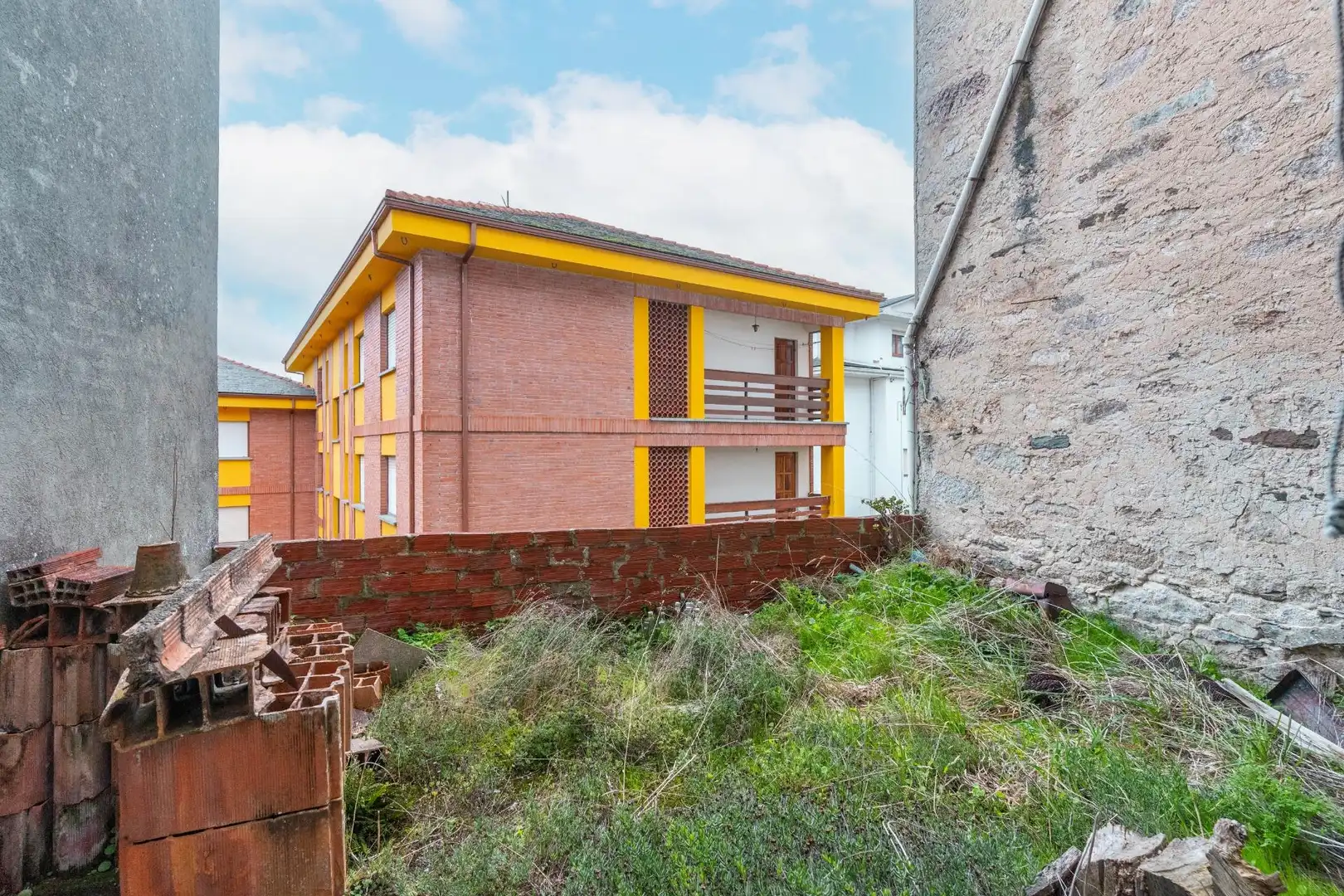 Vista exterior de Casa o xalet en venda en Boal amb Jardí privat