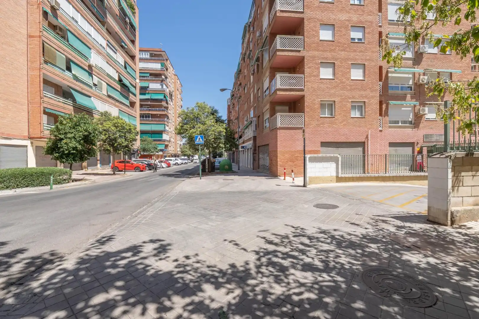 Außenansicht von Wohnung zur Miete in Granada mit Heizung und Möbliert