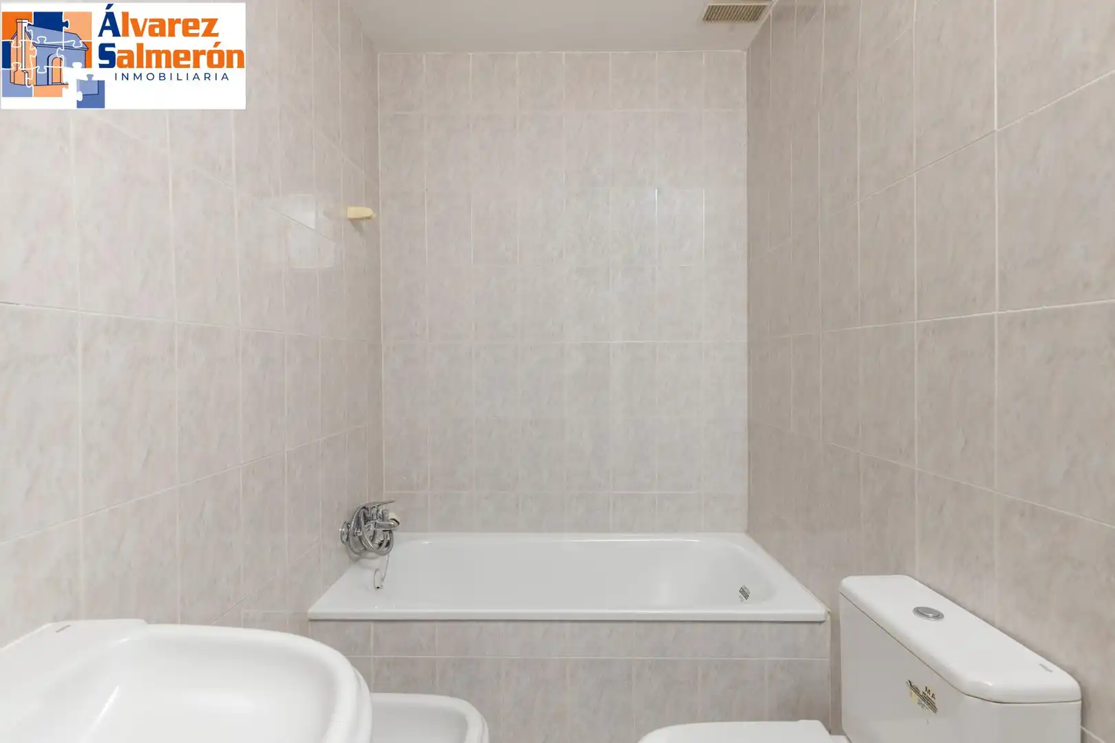 Baño de Ático en venta en Cenes de la Vega con Terraza
