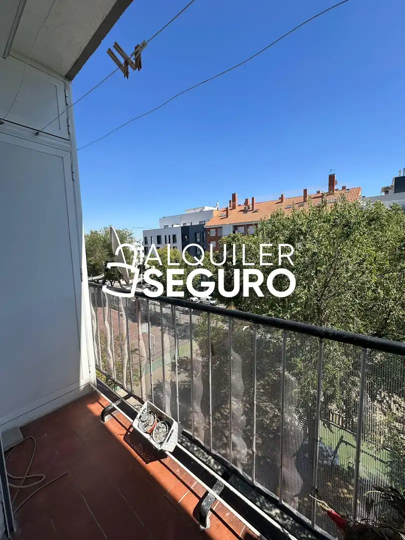 Außenansicht von Wohnung zur Miete in Madrid mit Klimaanlage, Heizung und Terrasse