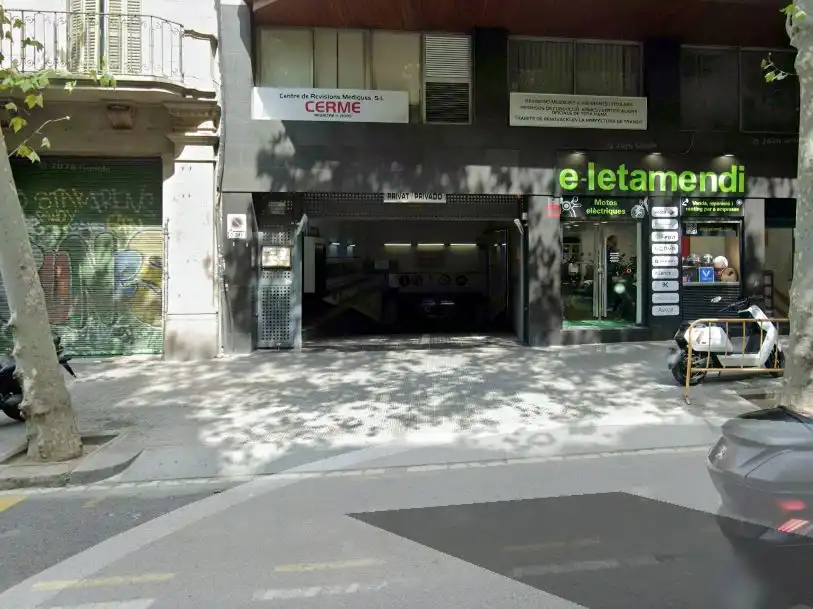Garage for rent in Barcelona, Barcelona