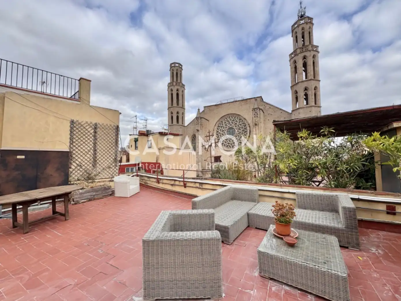 Terrasse von Maisonette zur Miete in Barcelona mit Klimaanlage, Heizung und Abstellraum