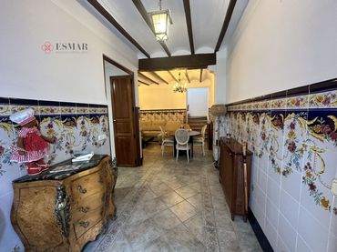 Casa amb balcó en venda a Algar de Palància
