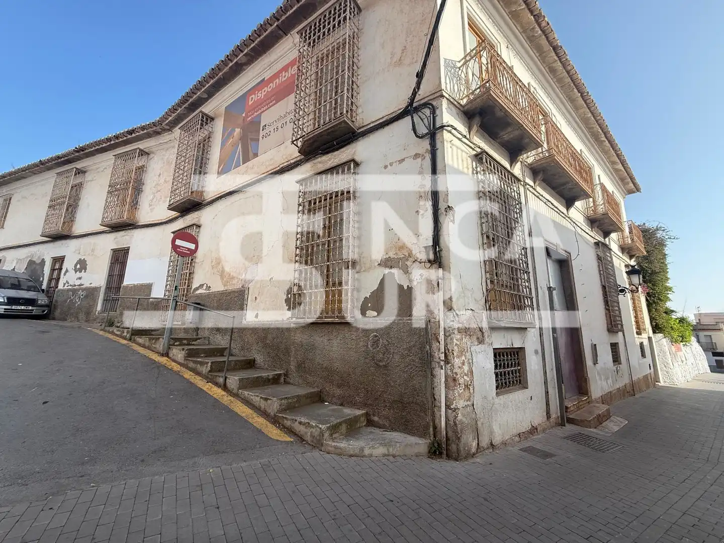 Casa rústica amb terrassa en venda a Calle Carolinas