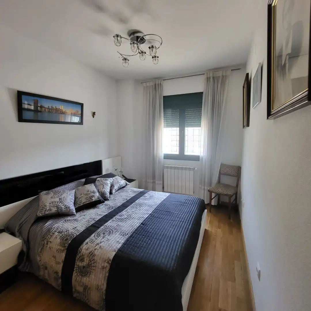 Habitación de Piso en venta en Ávila con Calefacción, Terraza y Trastero