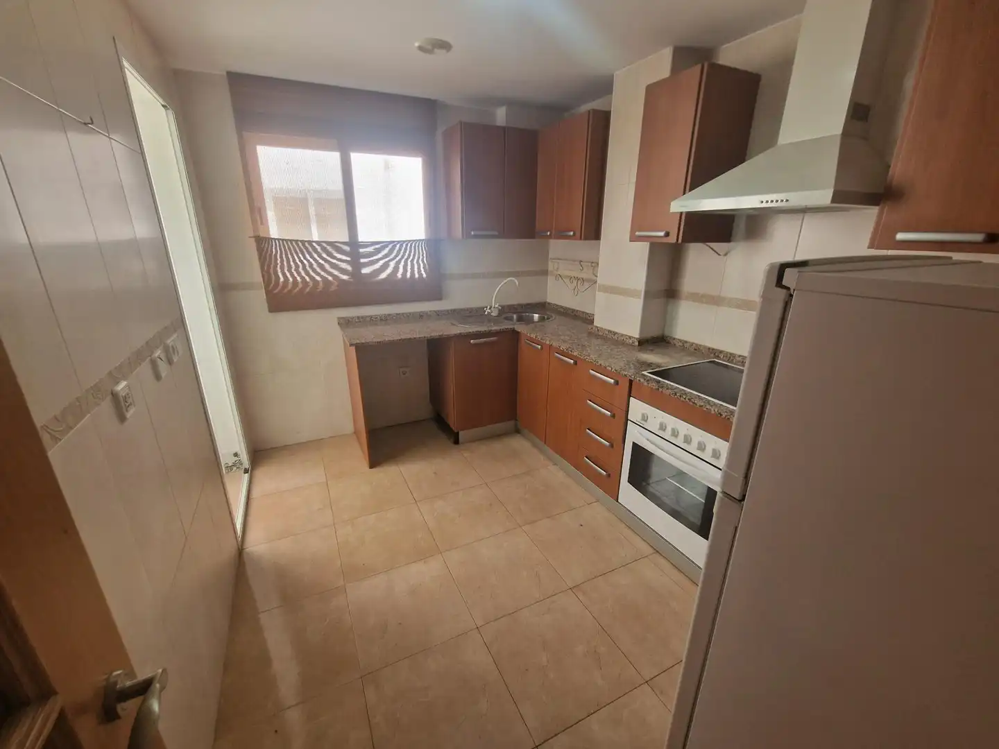 Küche von Wohnung zum Verkauf in Águilas mit Klimaanlage und Balkon