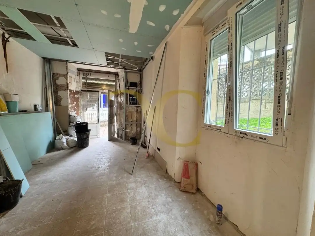 Commercial properties for rent in Santander
