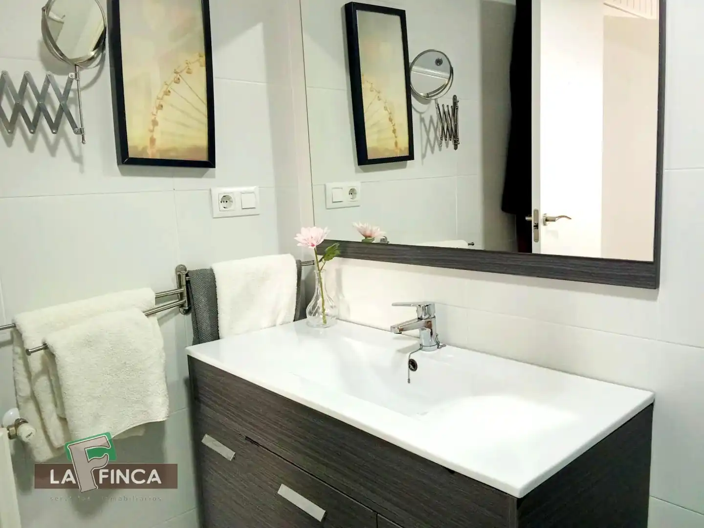 Bathroom of Flat for sale in Siero  with Heating, Terrace and Storage room