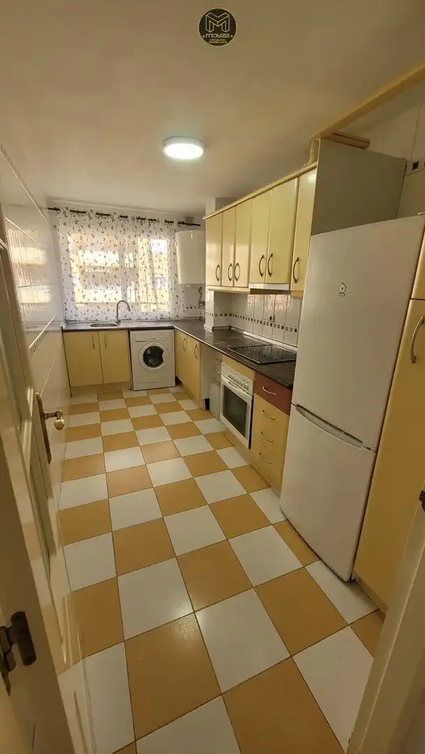 Flat to rent in San Luis de Sabinillas, imagen 3