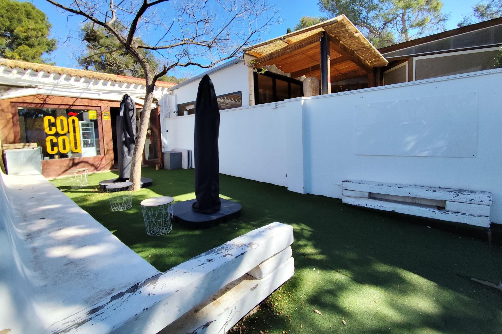 Premises to rent in Avenida CORTES VALENCIANAS, 16, Rocafort