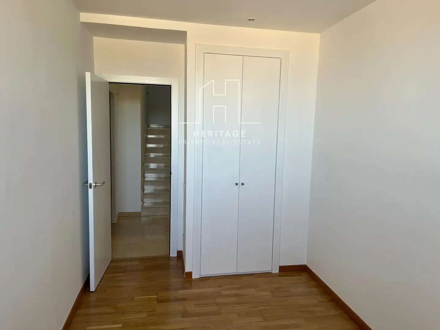 Casa adosada de alquiler en Tiana con Aire acondicionado, Calefacción y Jardín privado