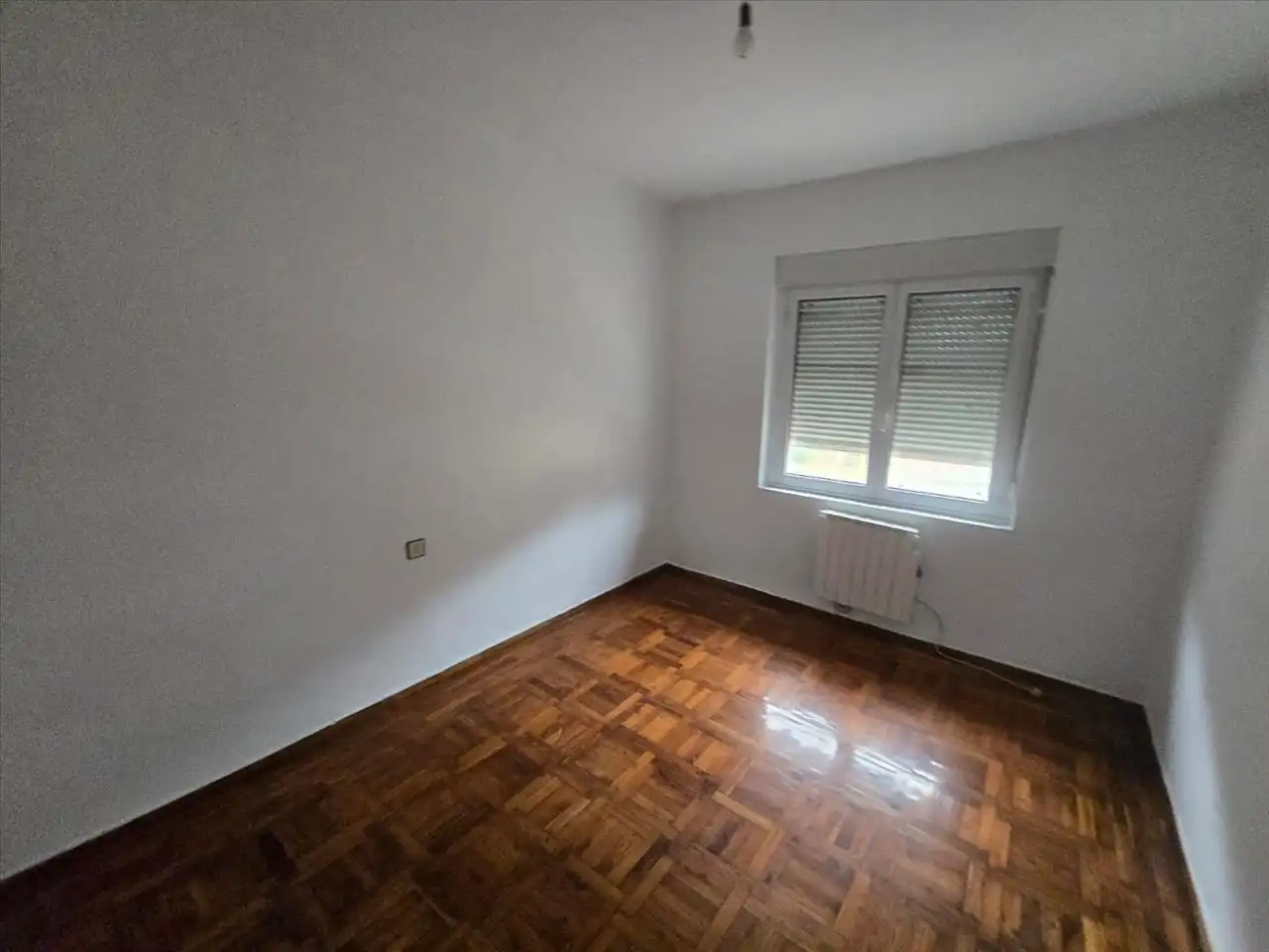 Dormitori de Pis en venda en Aller amb Balcó